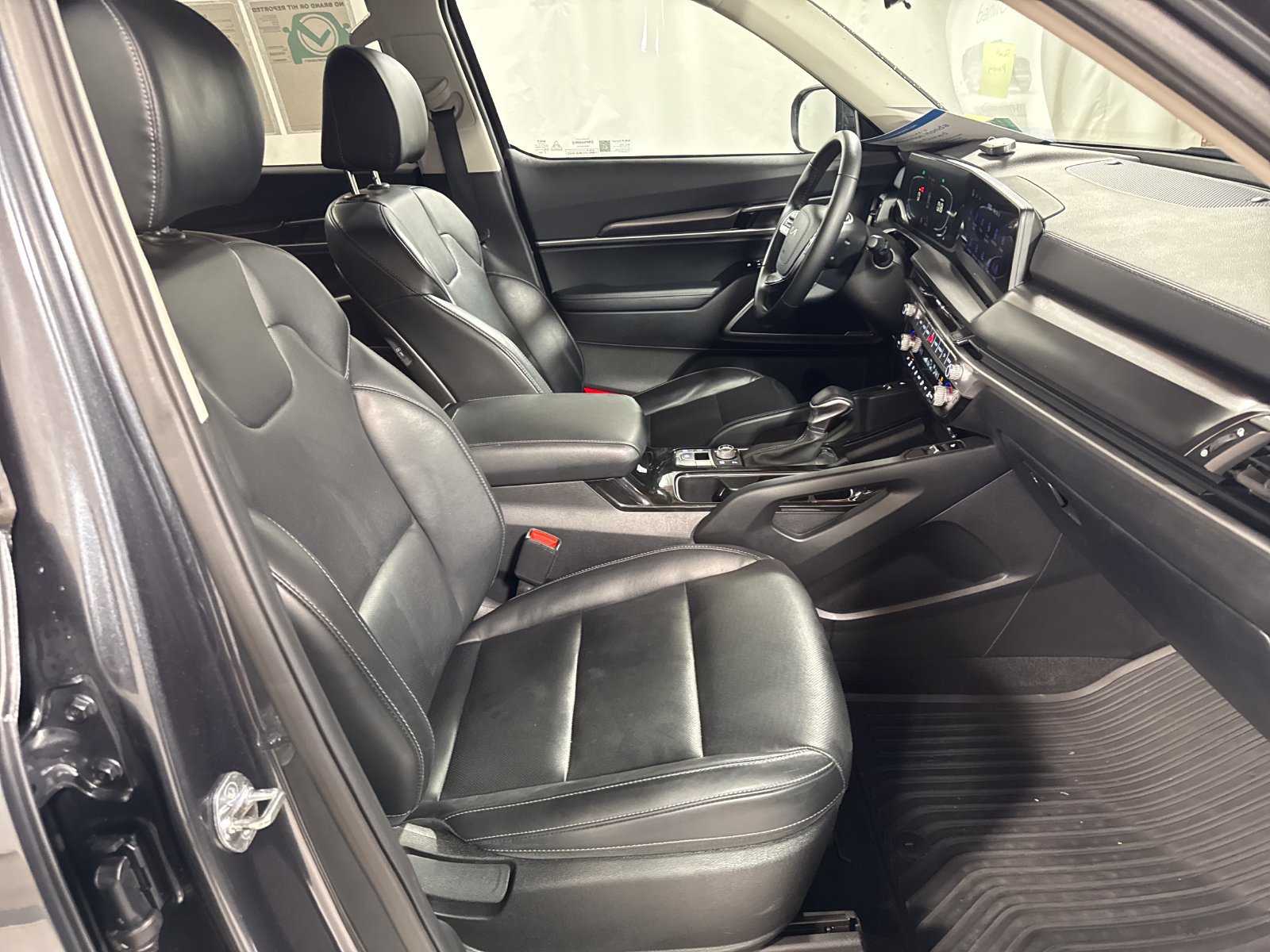 Used 2023 Kia Telluride S AWD/4WD image 26