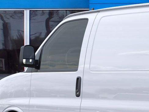 New 2025 Chevrolet Express 2500 w/ Driver Convenience Package RWD image 36