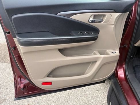 Used 2019 Honda Ridgeline RTL image 24