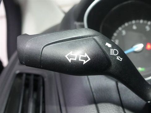 Used 2017 Ford Focus SE image 32