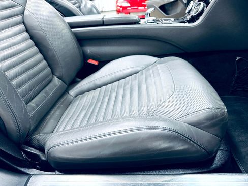 Used 2014 Mercedes-Benz SL 550 image 31