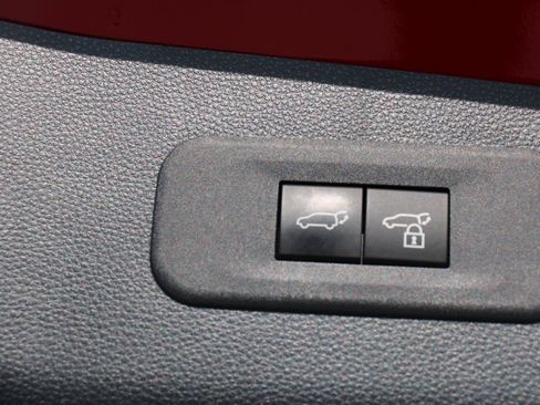 Used 2025 Toyota Crown Signia image 17