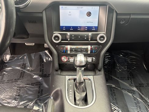 Used 2020 Ford Mustang Premium RWD image 21