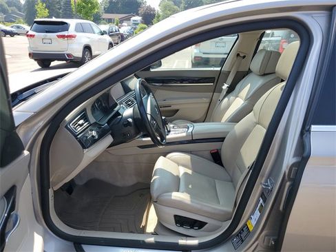 Used 2011 BMW 750Li xDrive image 14