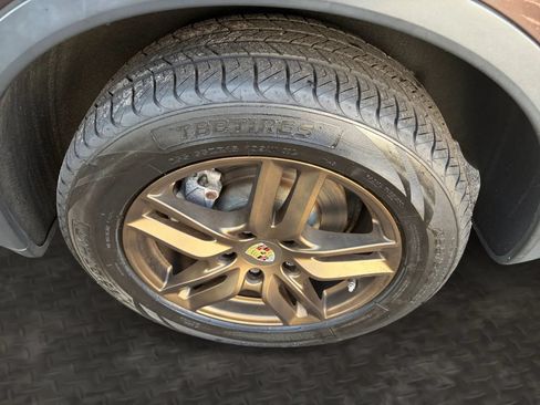 Used 2016 Porsche Cayenne AWD/4WD image 42