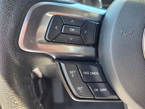 Used 2016 Ford Mustang Premium image 27