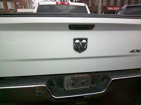 Used 2013 RAM 2500 Tradesman w/ Chrome Appearance Group image 5