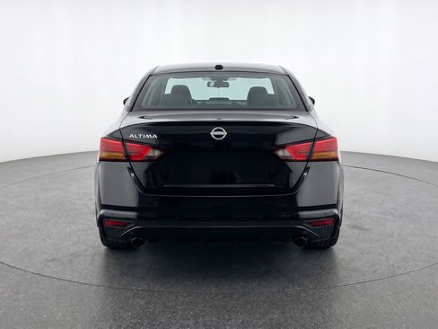 Used 2025 Nissan Altima 2.5 SV FWD image 7