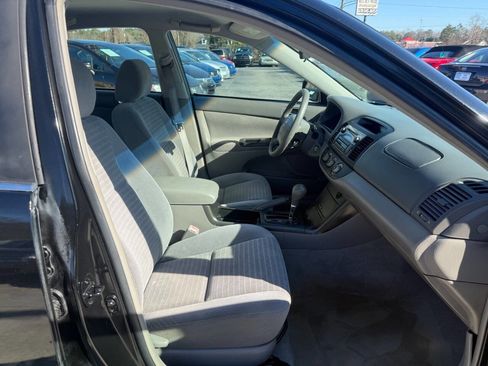 Used 2005 Toyota Camry LE image 13