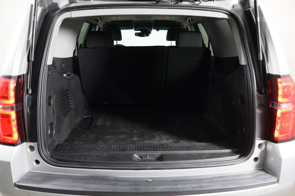 Used 2019 Chevrolet Tahoe 2WD w/ Enhanced Driver Alert Package image 10