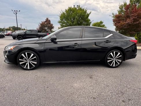 Used 2021 Nissan Altima 2.5 SR FWD image 6
