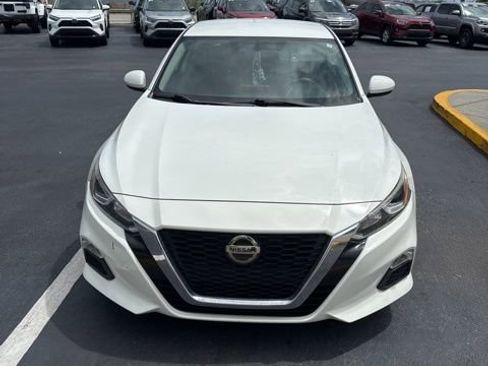 Used 2019 Nissan Altima 2.5 S image 2