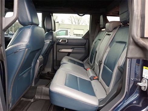 Used 2021 Ford Bronco Outer Banks w/ Sasquatch Package image 14