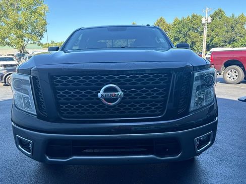 Used 2017 Nissan Titan PRO-4X AWD/4WD image 6