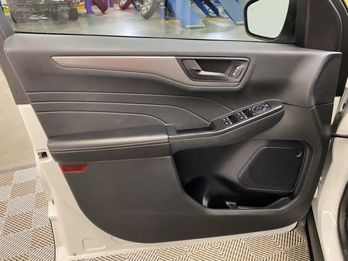 Used 2023 Ford Escape Active image 27