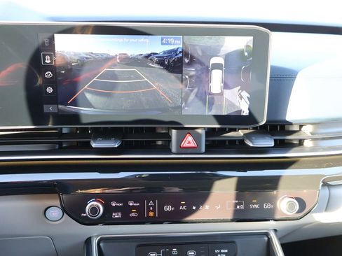 New 2026 Kia Carnival SX Prestige FWD image 25