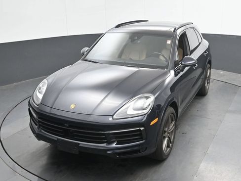 Used 2023 Porsche Cayenne AWD/4WD image 33