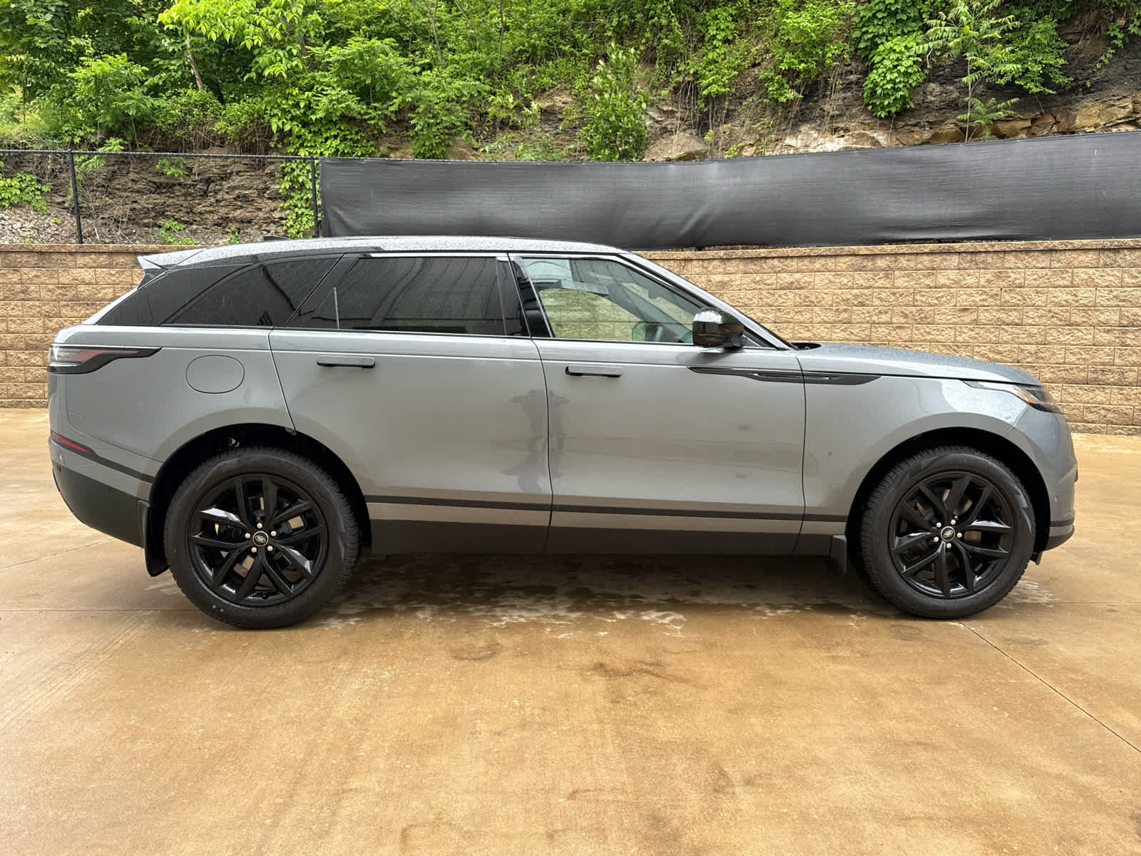 Used 2026 Land Rover Range Rover Velar S AWD/4WD image 7