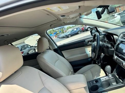 Used 2017 Subaru Outback 2.5i Limited AWD/4WD image 25