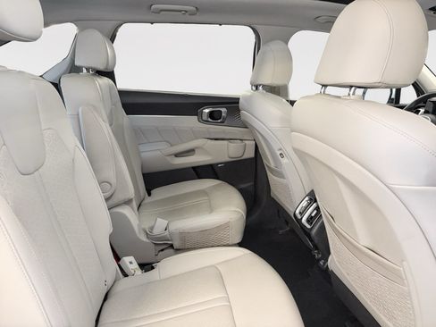 Used 2023 Kia Sorento SX Prestige AWD/4WD image 23