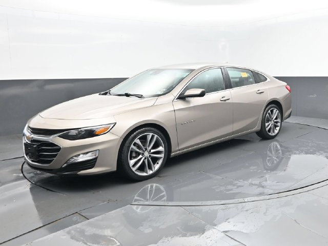 Used 2025 Chevrolet Malibu LT FWD image 2