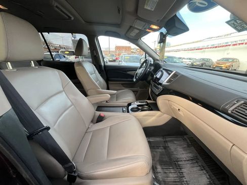 Used 2016 Honda Pilot Touring image 20