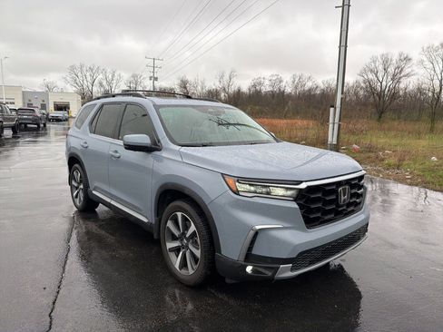 Used 2023 Honda Pilot Elite image 7