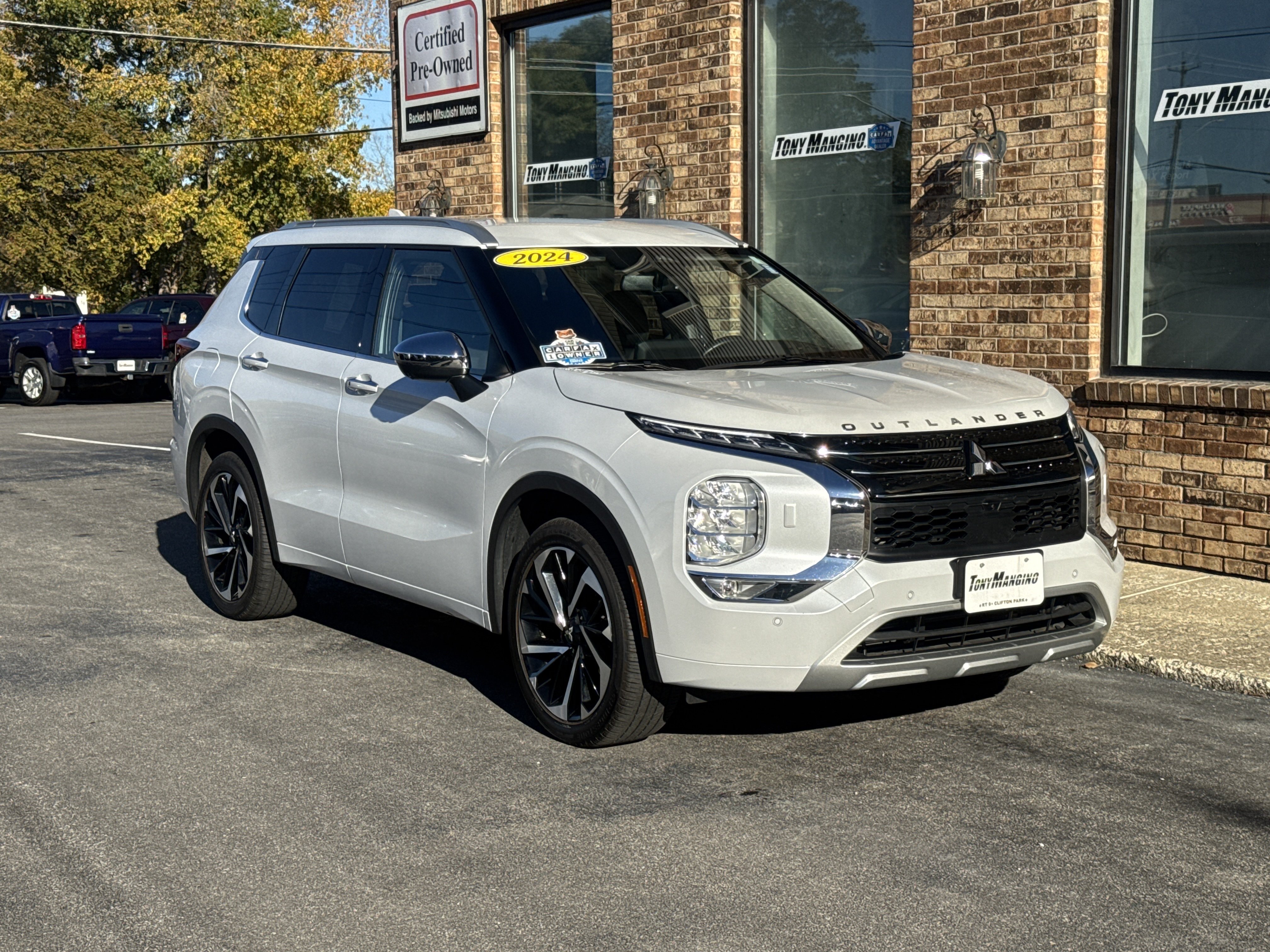 Used 2024 Mitsubishi Outlander SEL AWD/4WD image 7