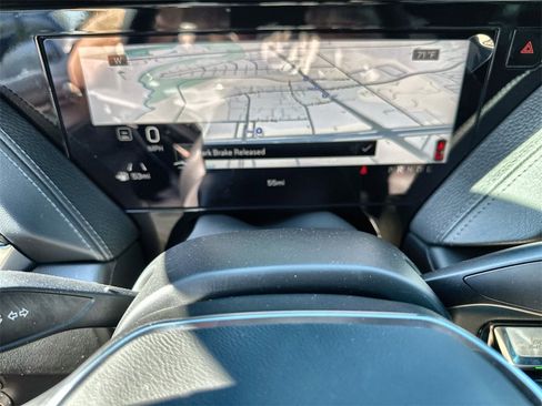 New 2026 GMC Yukon Denali w/ Sun & Power Step Package image 30