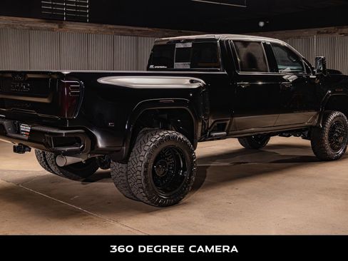 Used 2024 GMC Sierra 3500 Denali w/ Denali Reserve Package image 10
