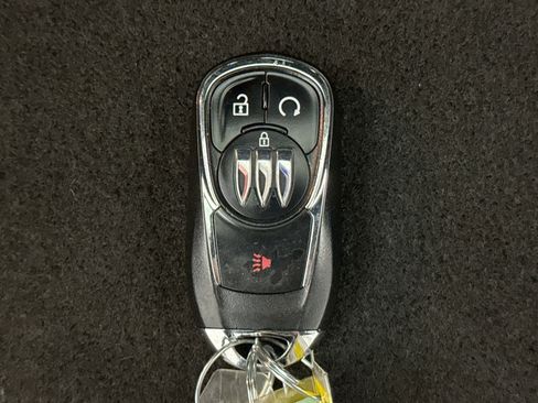 Used 2025 Buick Envista Preferred w/ Convenience I Package FWD image 21