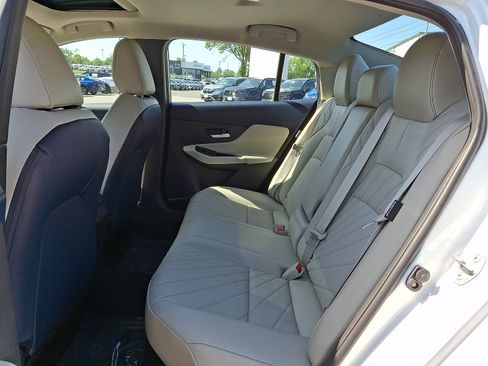 Used 2026 Nissan Sentra SL w/ Floor Mat Package FWD image 10