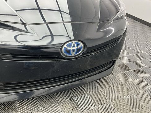 Used 2016 Toyota Prius Four w/ Advanced Technology Package image 21