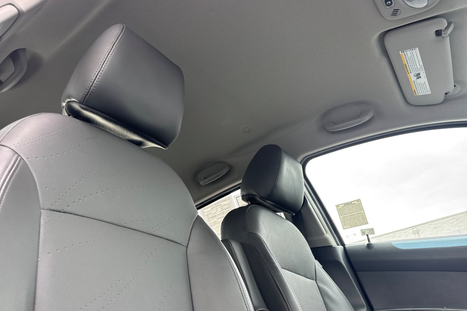 Used 2014 Chevrolet Spark LT FWD image 21