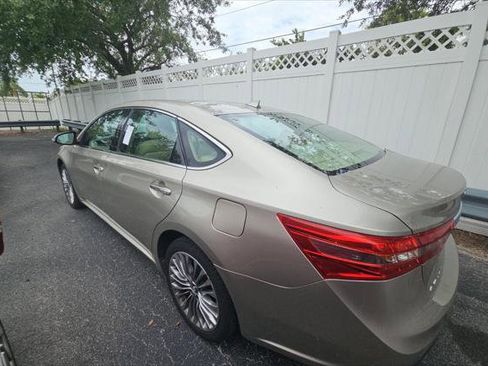 Used 2017 Toyota Avalon Limited FWD image 6