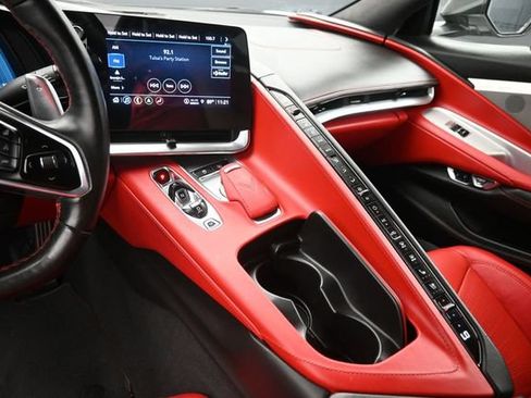 Used 2022 Chevrolet Corvette Stingray Premium Cpe w/ Z51 Performance Package RWD image 12