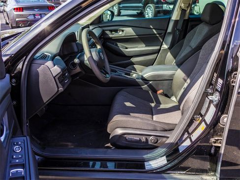 Used 2025 Honda Accord SE image 26