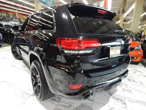 Used 2021 Jeep Grand Cherokee SRT w/ Trailer Tow Group IV image 8