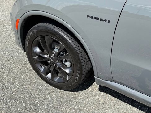 Used 2023 Dodge Durango R/T w/ Hemi Orange Plus Package AWD/4WD image 11