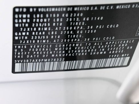 Used 2023 Volkswagen Tiguan SE image 17