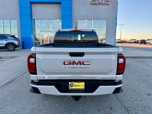 New 2026 GMC Canyon Elevation w/ Convenience Package image 3