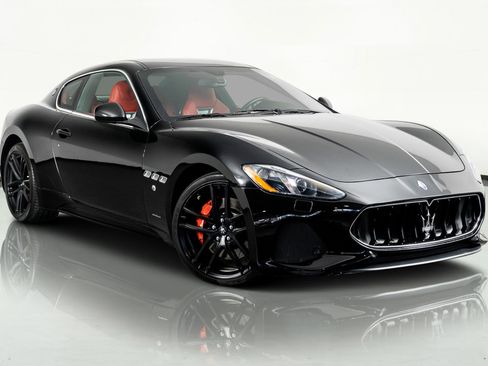 Used 2018 Maserati GranTurismo Sport image 4
