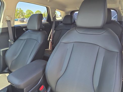 New 2026 Kia Sportage EX FWD image 22