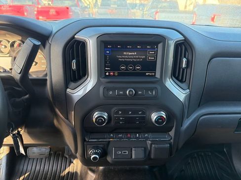 Used 2022 GMC Sierra 1500 Pro w/ Convenience Package image 17
