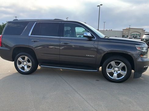 Used 2018 Chevrolet Tahoe Premier AWD/4WD image 26