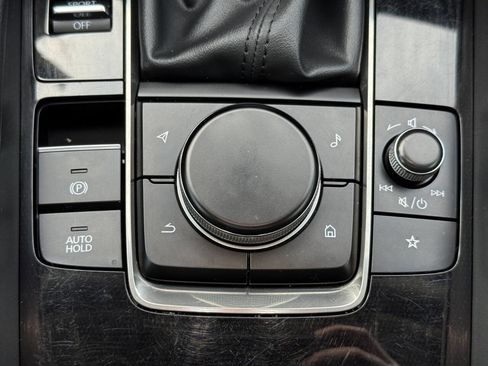 Used 2023 MAZDA MAZDA3 s image 18