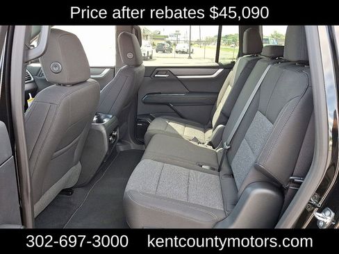 New 2026 GMC Acadia Elevation image 10