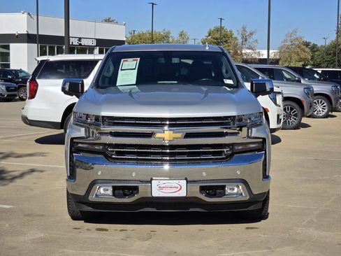 Used 2022 Chevrolet Silverado 1500 LTZ w/ LTZ Convenience Package II RWD image 2