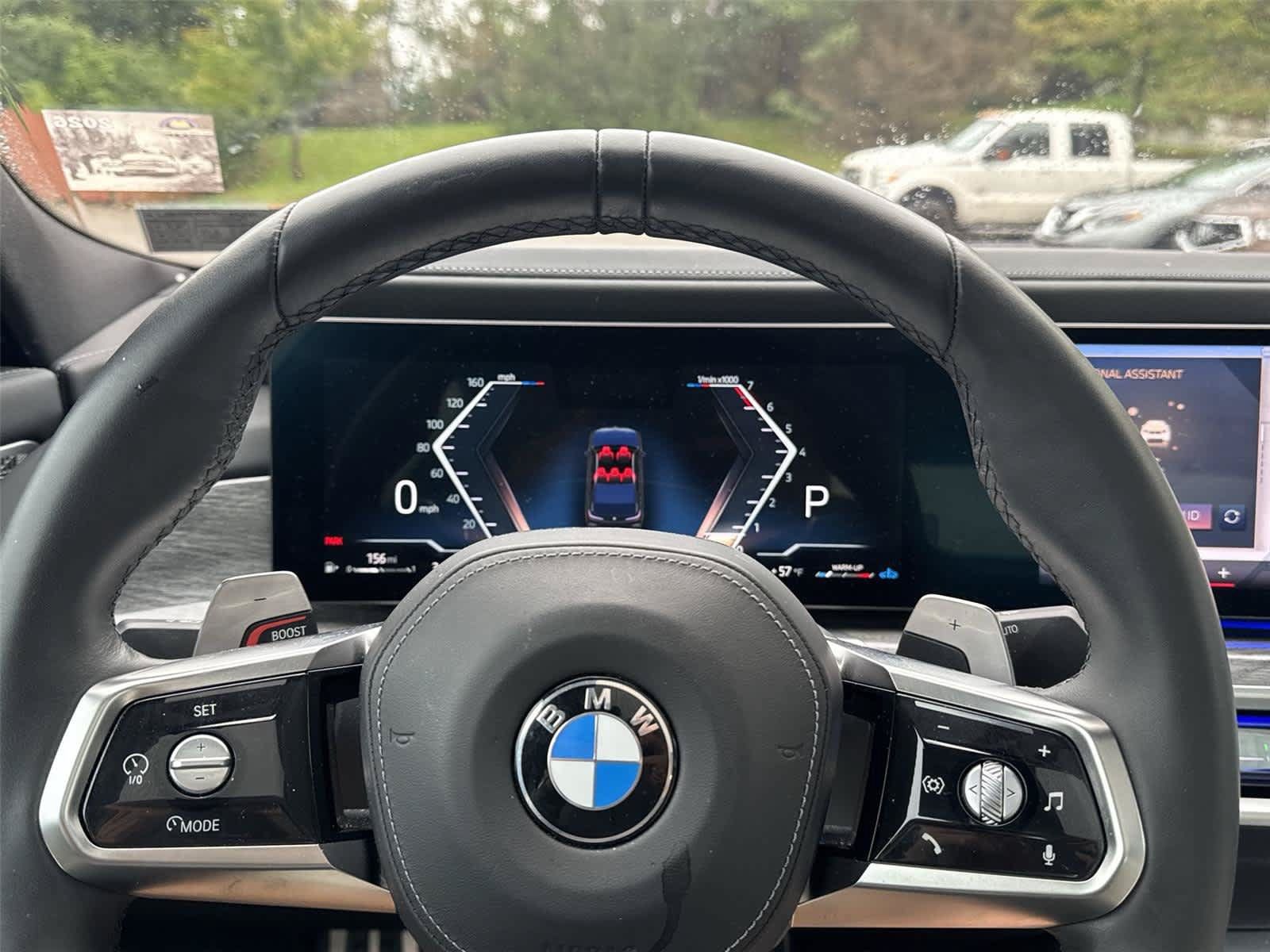 Used 2023 BMW 760i xDrive w/ Executive Package AWD/4WD image 17