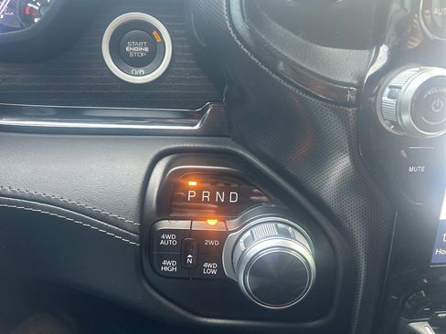 Used 2022 RAM 1500 Limited w/ Trailer Tow Group image 27